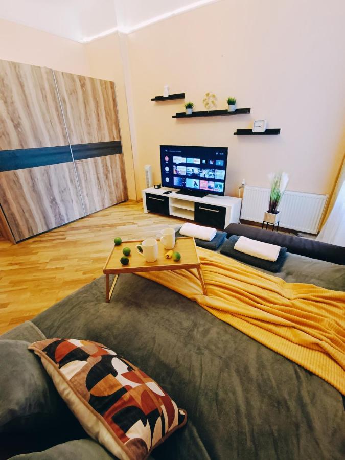 Riga Central Street Cozy Apartment Екстер'єр фото